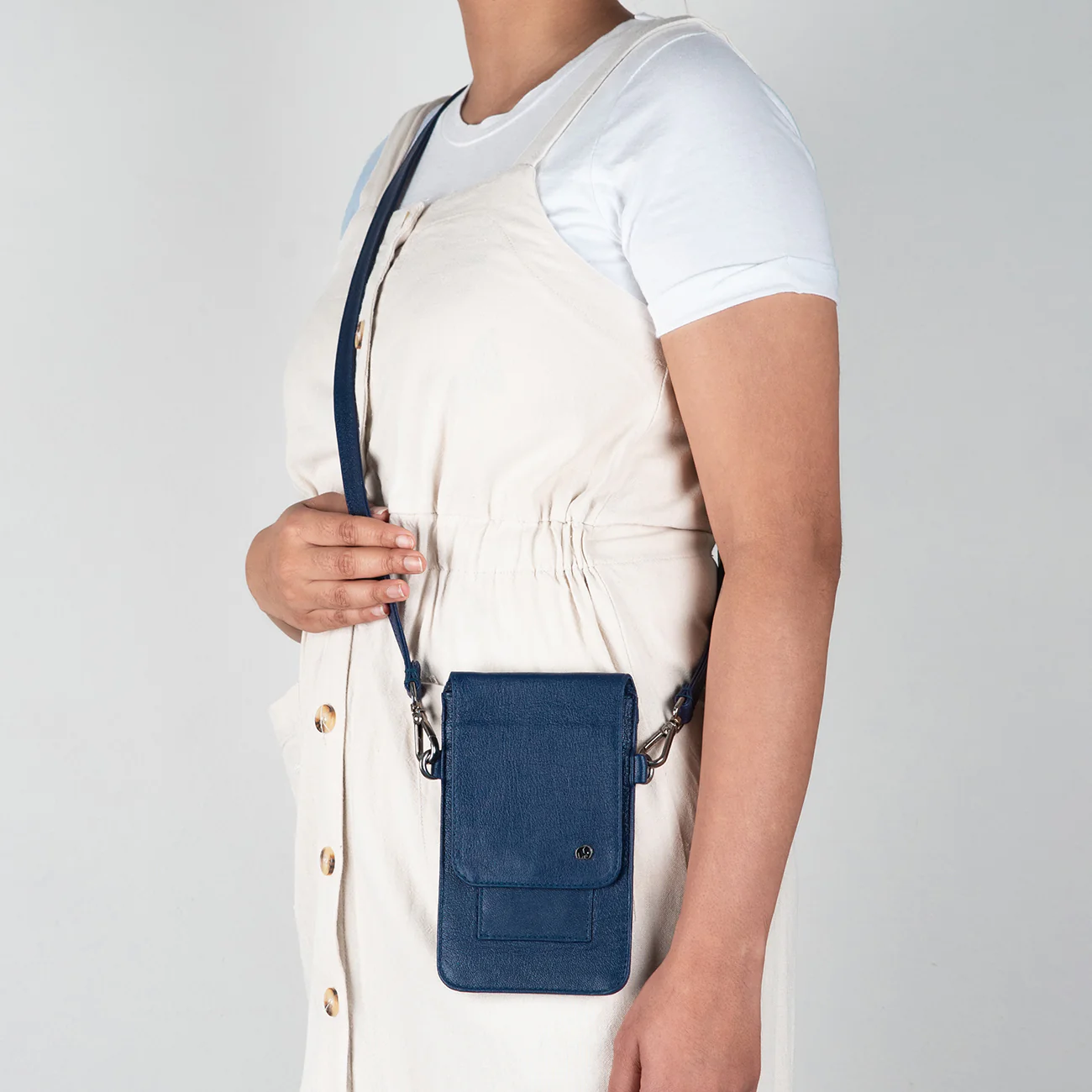 Lupita : Ladies Leather Crossbody Purse in Marine Cayak - Image 7