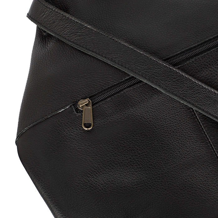 Ncumisa : Leather Backpack in Black Natan - Image 7