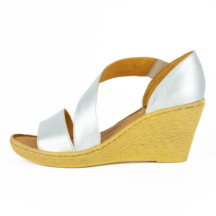 Nompempe : Ladies Leather High-Heel Sandal in Silver - Image 3