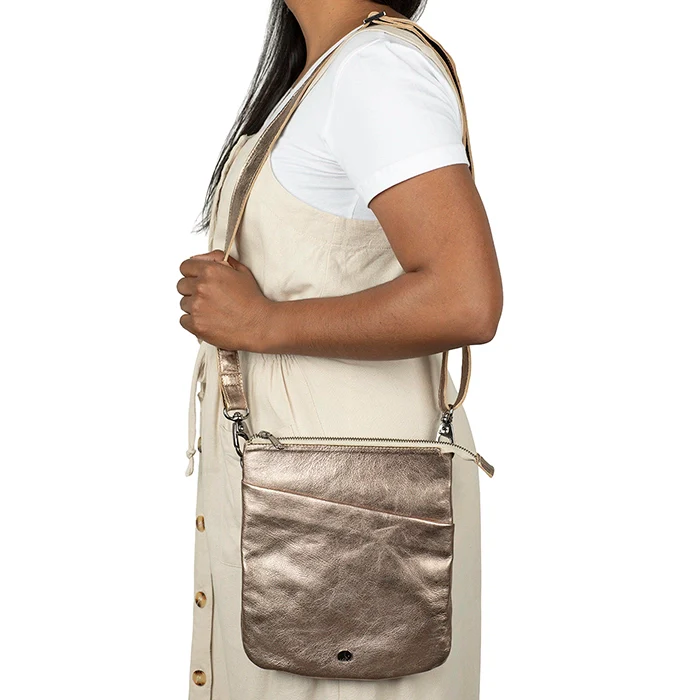 Nsiki : Ladies Leather Crossbody Handbag in Sabbia
